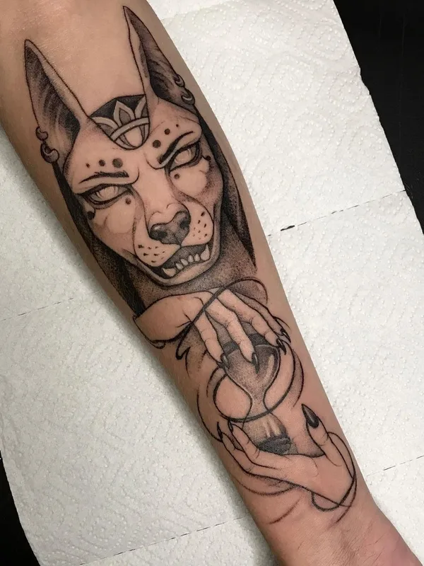 black and grey blackwork tatuaje en forearm #50696 | Tatuador Аля Тугушева