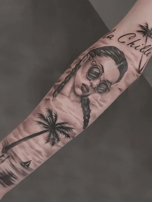 female black and grey realism tatuaje en forearm #50699 | Tatuador Аля Тугушева