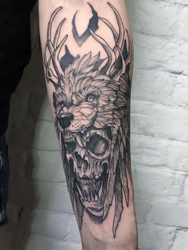 black and grey black and grey tatuaje en forearm #50731 | Tatuador Владислав Ретунский