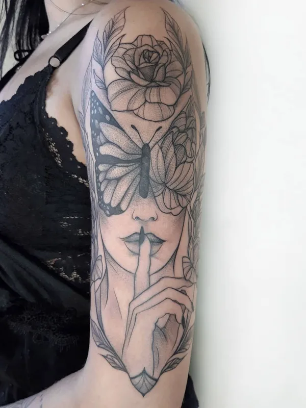 female black and grey blackwork татуировка на upper arm #50752 | Тату мастер Диана Белогрив
