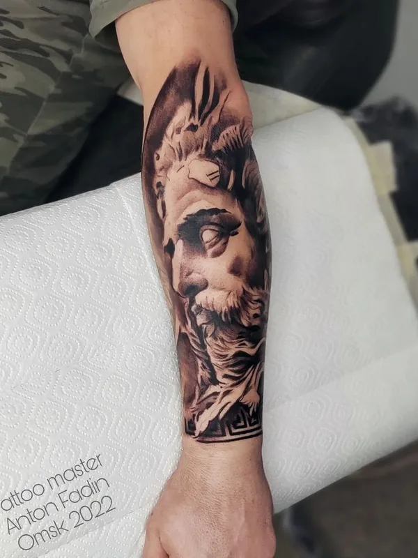 black and grey realism татуировка на forearm #50902 | Тату мастер Антон Фадин