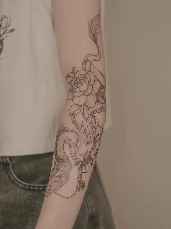 black linework 타투 부위 forearm #50965 | 타투이스트 Лена Осень