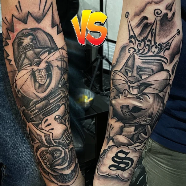 Чёрно-серая Bugs bunny, Rose tattoo на Предплечье