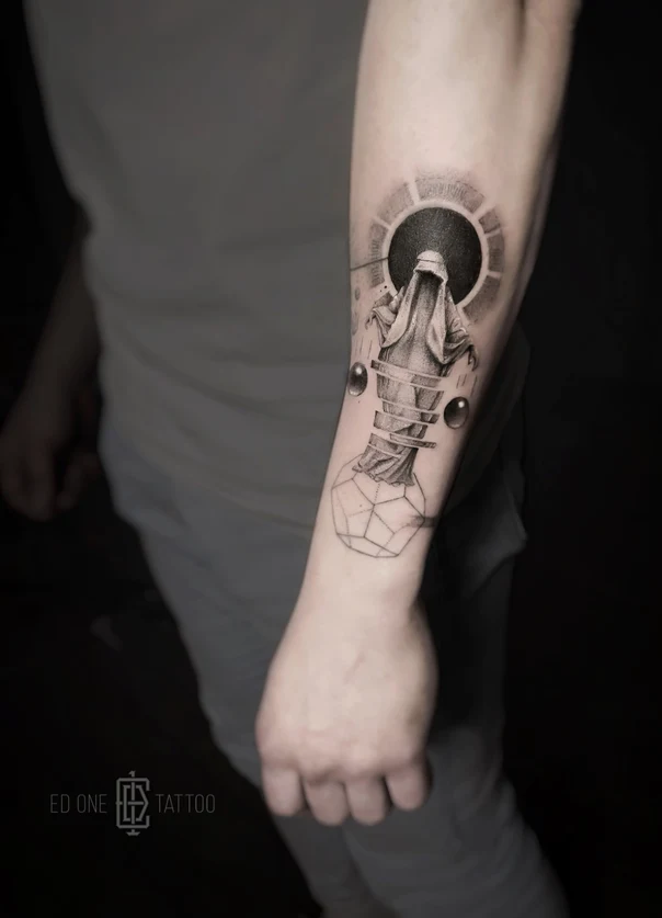 Геометрия Geometric, Figure tattoo на Предплечье