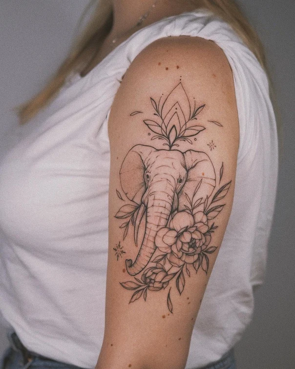 Лайнворк Elephant, Flowers tattoo на Плечо