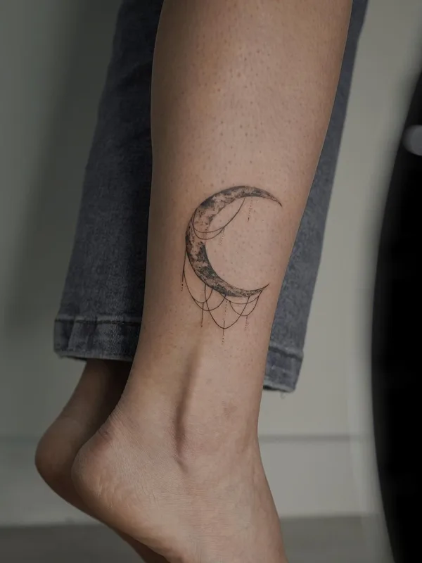 female black and grey fineline 타투 부위 ankle #51218 | 타투이스트 Татьяна @tainatattooing