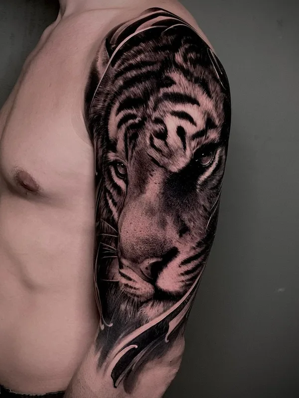 male black and grey realism Tatuaggio su full sleeve #51330 | Tatuatore Денис Показанов