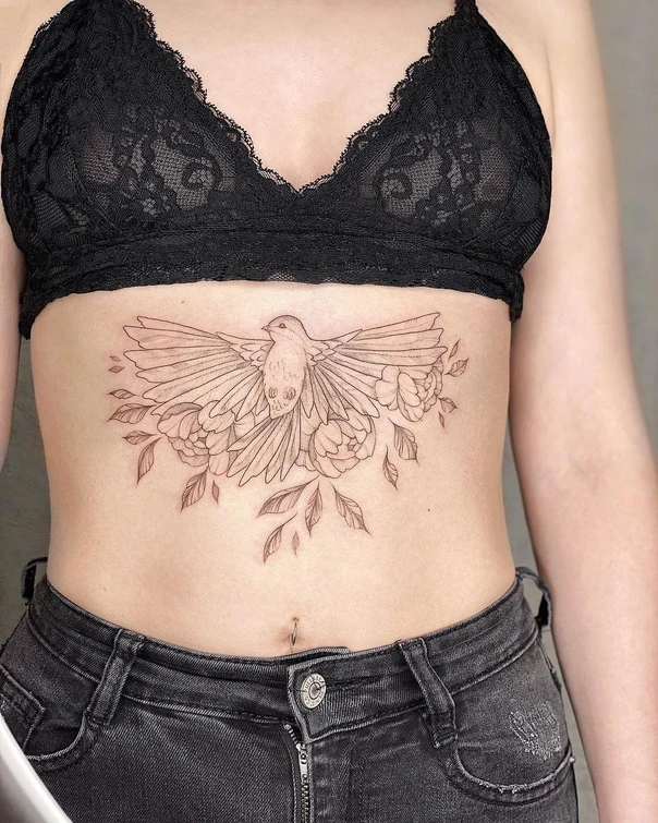Файнлайн Bird, Flowers tattoo на Живот
