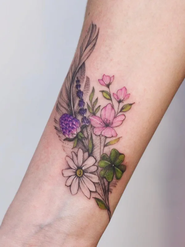 female color botanic Tatuaggio su forearm #51486 | Tatuatore Ольга Прима