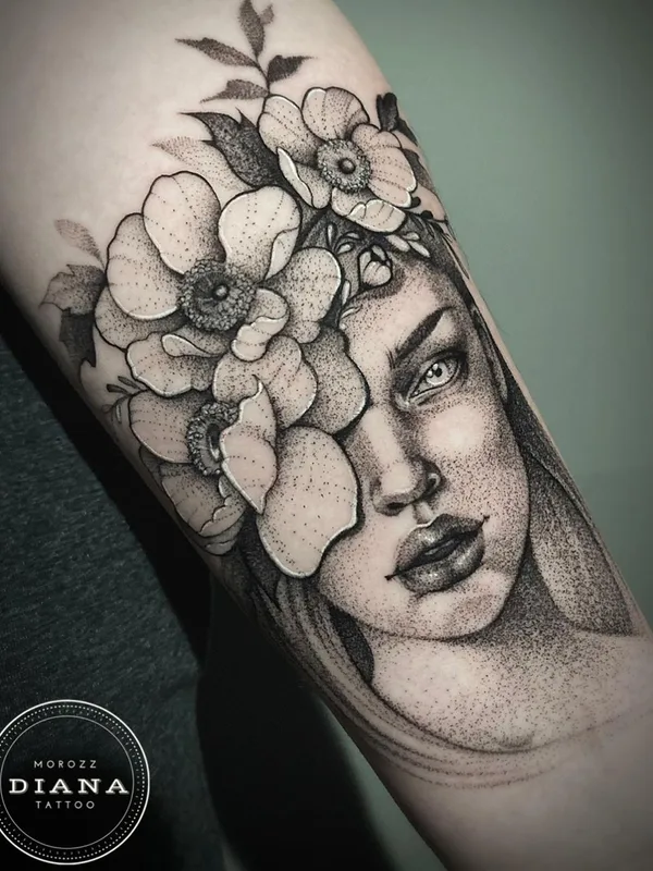female black and grey black and grey tattoo auf forearm #51575 | Tätowierer Диана Коновалова
