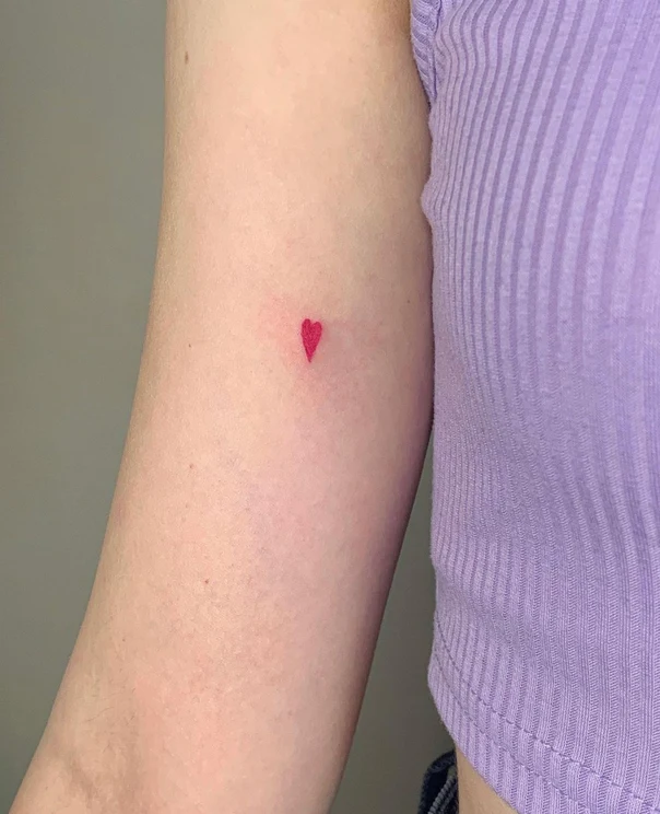 Минимализм Heart tattoo на Предплечье