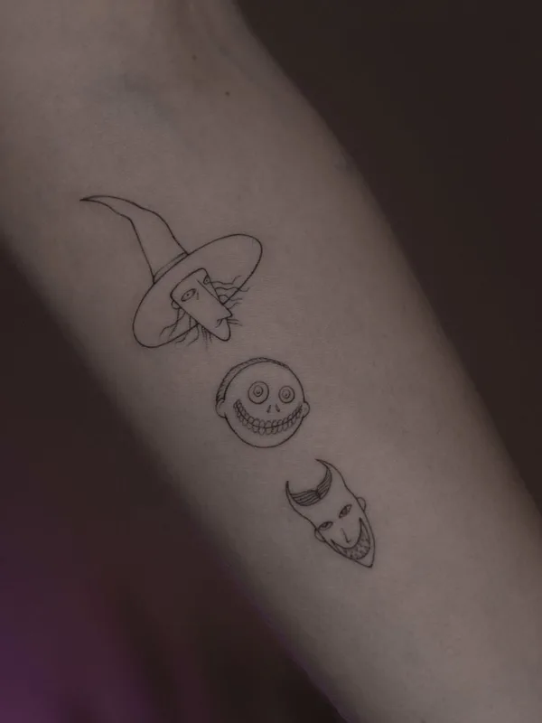 black linework 纹身 在 forearm #51820 | 纹身师 Кристина Марч