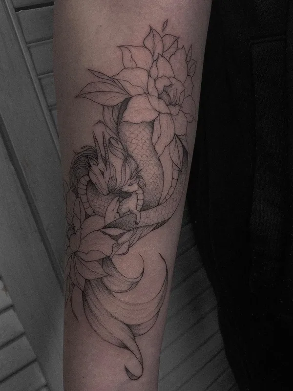 black linework Tatuagem em forearm #51835 | Tatuador Елизавета Стрельцова