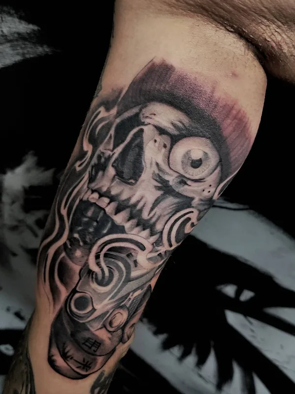 black and grey black and grey Tatuagem em forearm #51866 | Tatuador Максим Жданов
