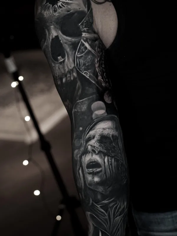 black and grey black and grey Tatuaggio su full sleeve #51911 | Tatuatore Albert Quintero