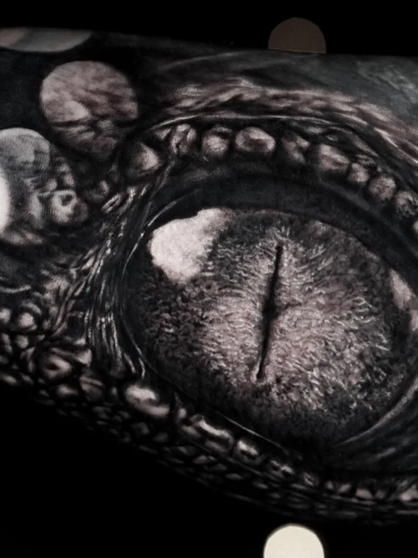 black and grey realism Tatuaggio su forearm #51919 | Tatuatore Albert Quintero