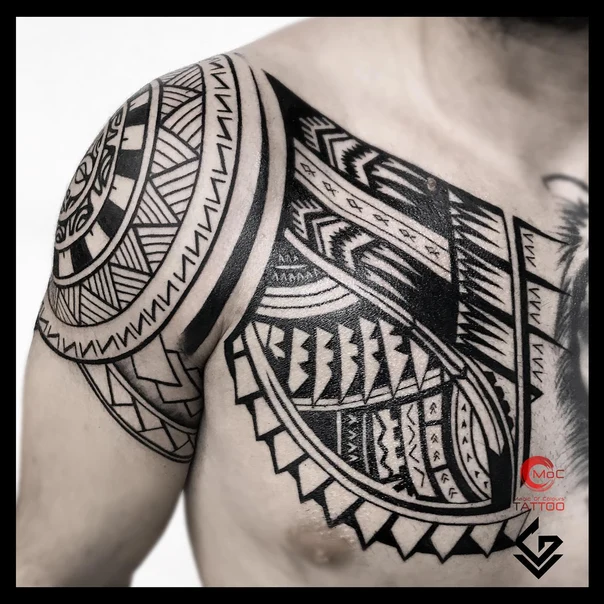 Трайбл / Племенная Geometric, Tribal tattoo на Грудь