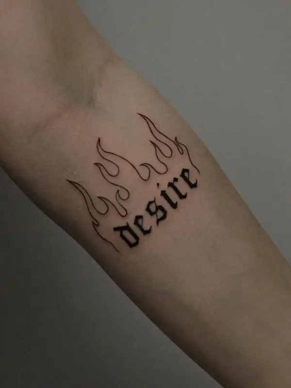 black lettering tattoo auf forearm #52070 | Tätowierer Мария Коблякова