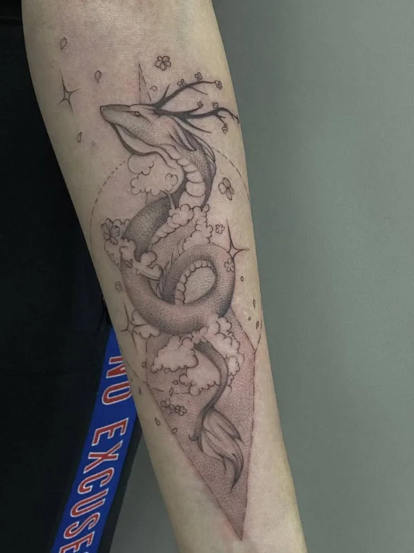 black and grey linework tattoo auf forearm #52067 | Tätowierer Мария Коблякова
