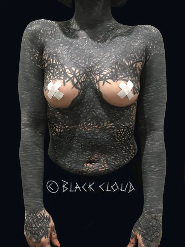 female black blackout 纹身 在 full body #52085 | 纹身师 BLACK CLOUD TATTOOER