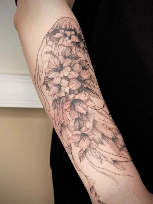 black and grey fineline Tatuaggio su forearm #52195 | Tatuatore Ксения Антонова