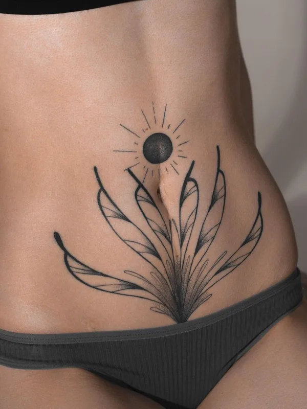 female black linework 타투 부위 stomach #52609 | 타투이스트 Владислав Скрябин