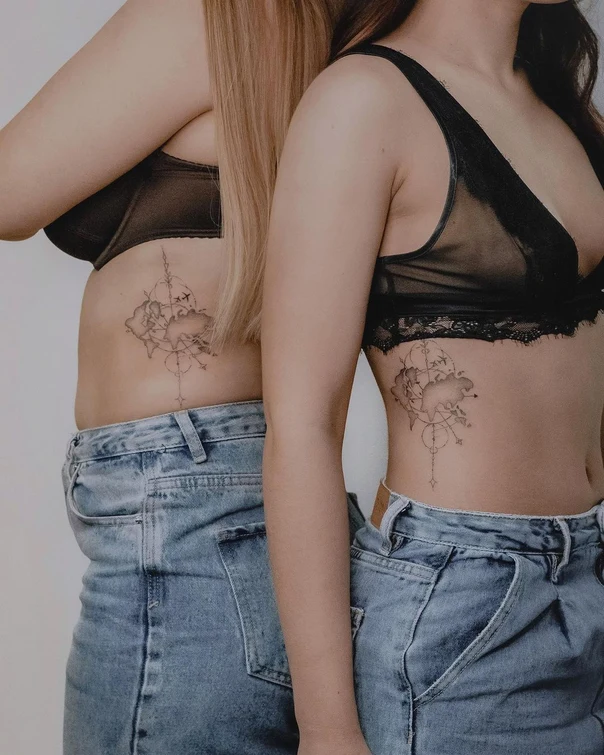 Лайнворк Compass, Map tattoo на Рёбра