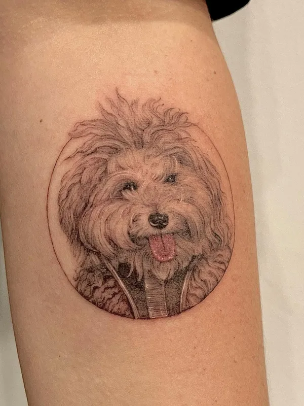 black and grey realism Tatuaggio su bicep #63972 | Tatuatore Suroshinn
