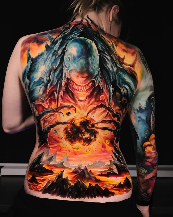 Реализм Monster, Landscape tattoo на Спина (полная)