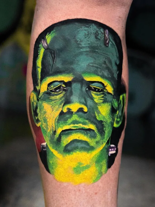 color realism Tatuaggio su calf #64145 | Tatuatore Denis Sivak