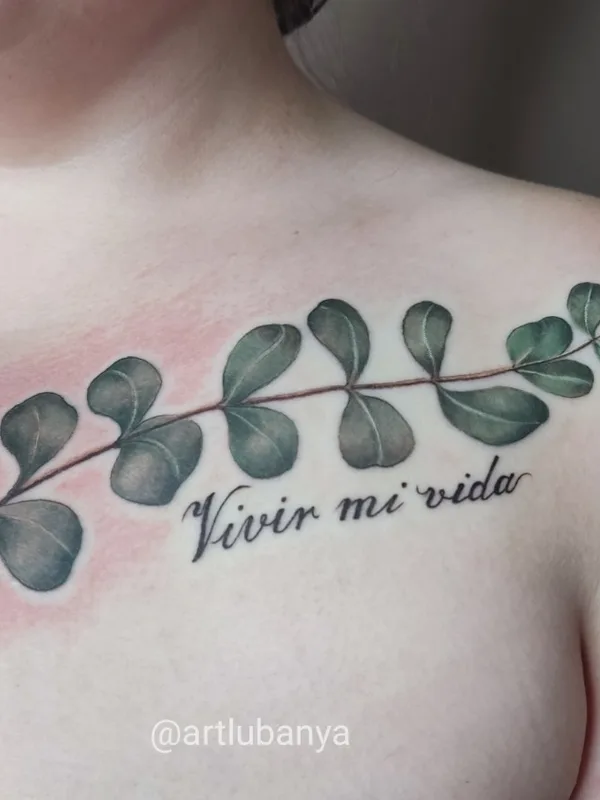 female color botanic Tatuaggio su collarbone #64335 | Tatuatore Любаня LuCh