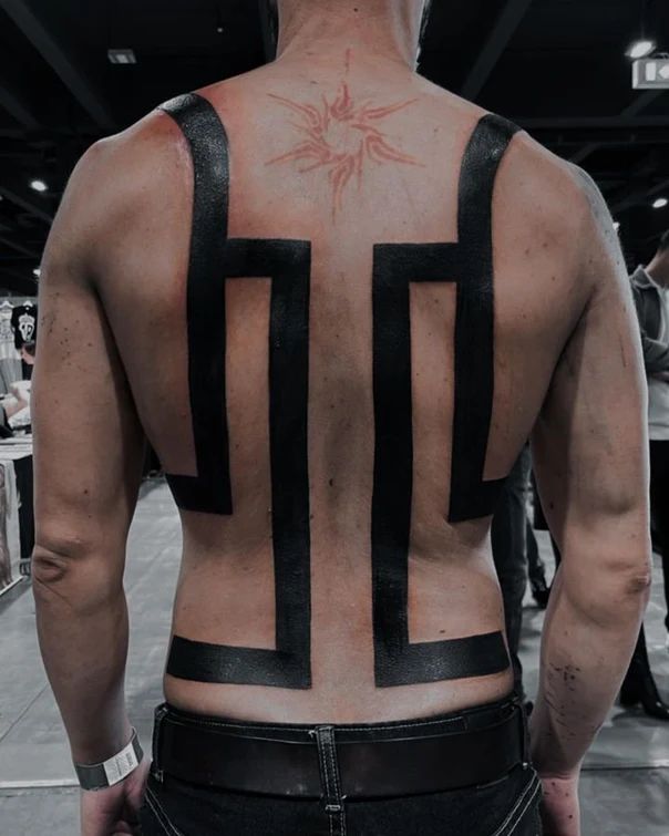 Blackwork Geometric, Sun tattoo on Full Back