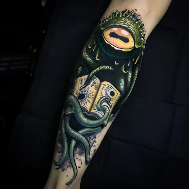 Иллюстративная Eye, Tentacles tattoo на Предплечье