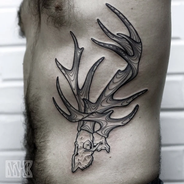 Лайнворк Skull, Antlers tattoo на Ribcage