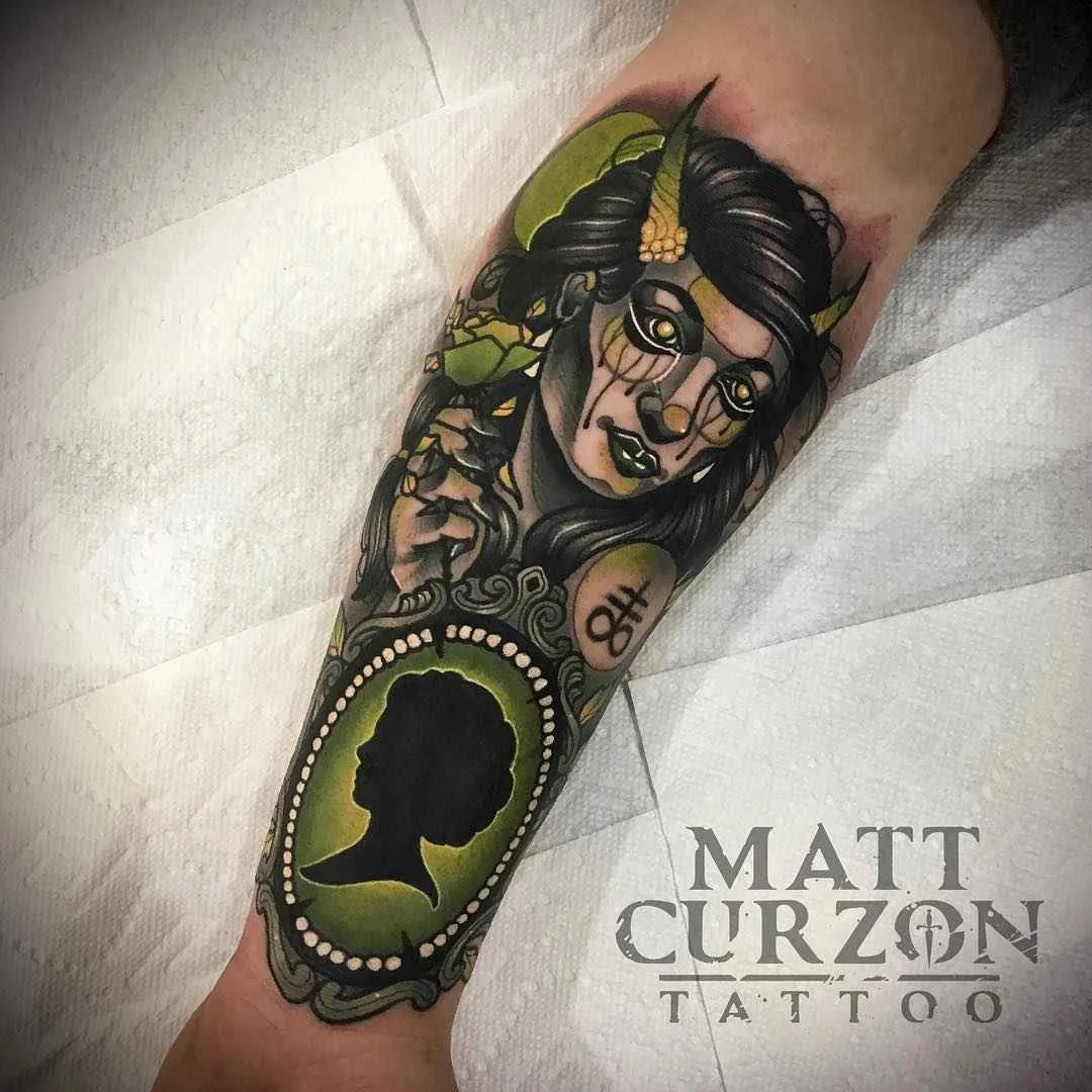 Tatuador Matt Curzon nova escola neo tradicional tatuagem