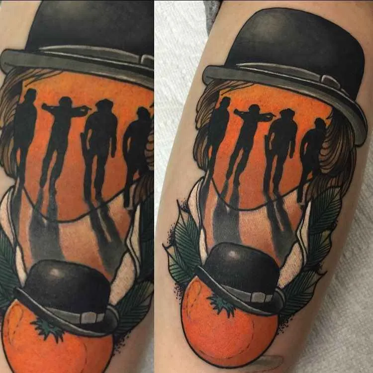 Artista dei tatuaggi Jay Joree, stile neo tradizionale colorato, ritratto astratto, tatuaggio geometrico