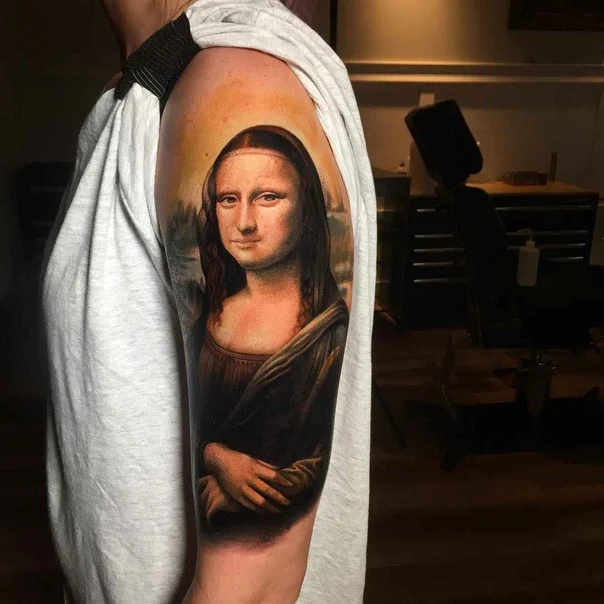 Realism Mona lisa, Portrait tattoo on Upper Arm