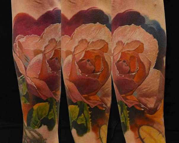 Реализм Rose, Flower tattoo на Предплечье
