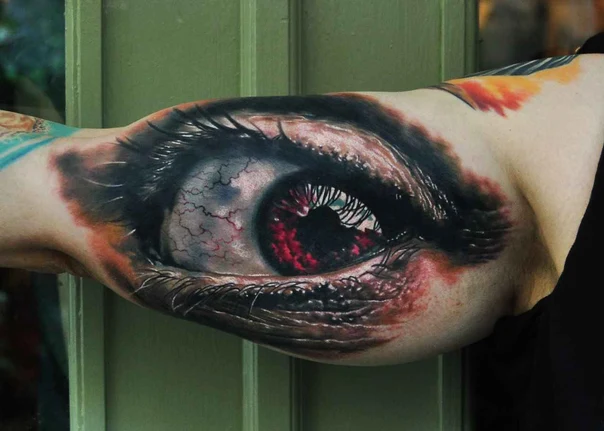 Реализм Eye tattoo на Бицепс