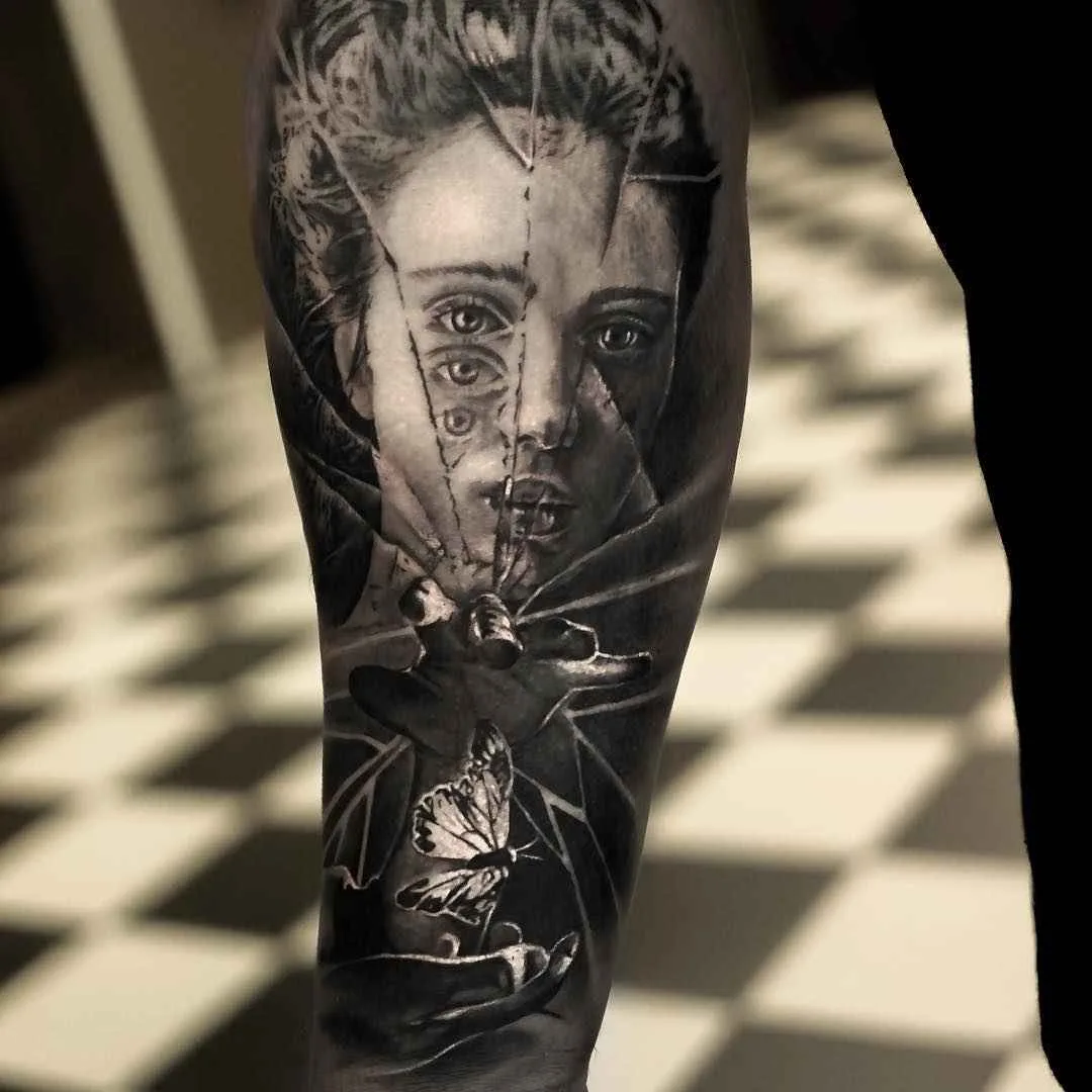 Tattoo artist Adrian Lindell black&grey portrait and abstract tattoo realism | Stockholm, Sweden