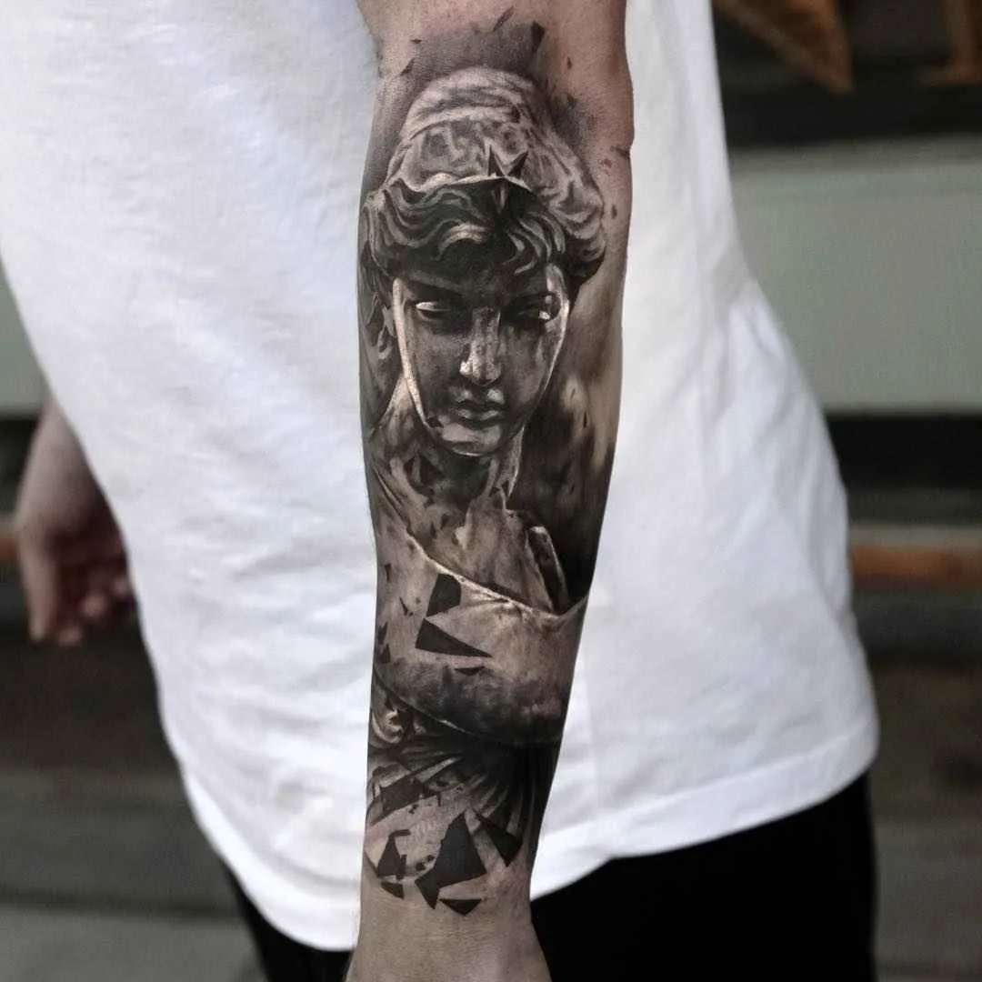 Tattoo artist Adrian Lindell black&grey portrait and abstract tattoo realism | Stockholm, Sweden
