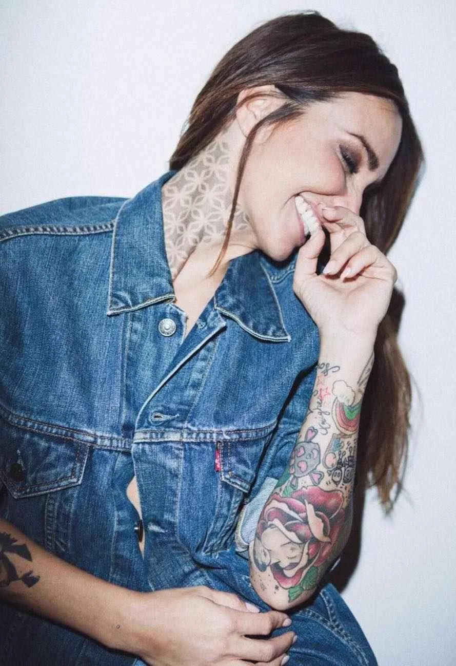 Modello tatuato Siria De Fazio, foto alternativa, ragazza tatuata | Milano, Italia