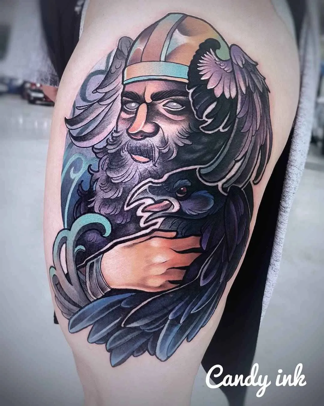 Tatuador Laura Konieczna, estilo de tatuagem de cores autorais neo-tradicional | Polônia