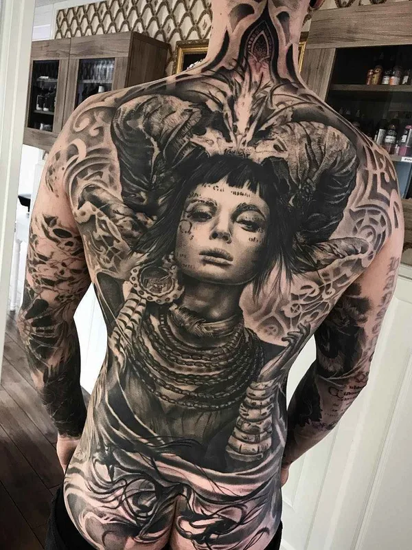 black and grey realism Tatuagem em full back #17470 | Tatuador Mark Wosgerau