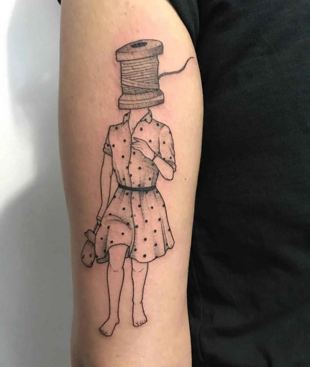 Tattoo artist Anna Neudecker authors style black surrealistic tattoo, linework, minimalism | Milano, Italy