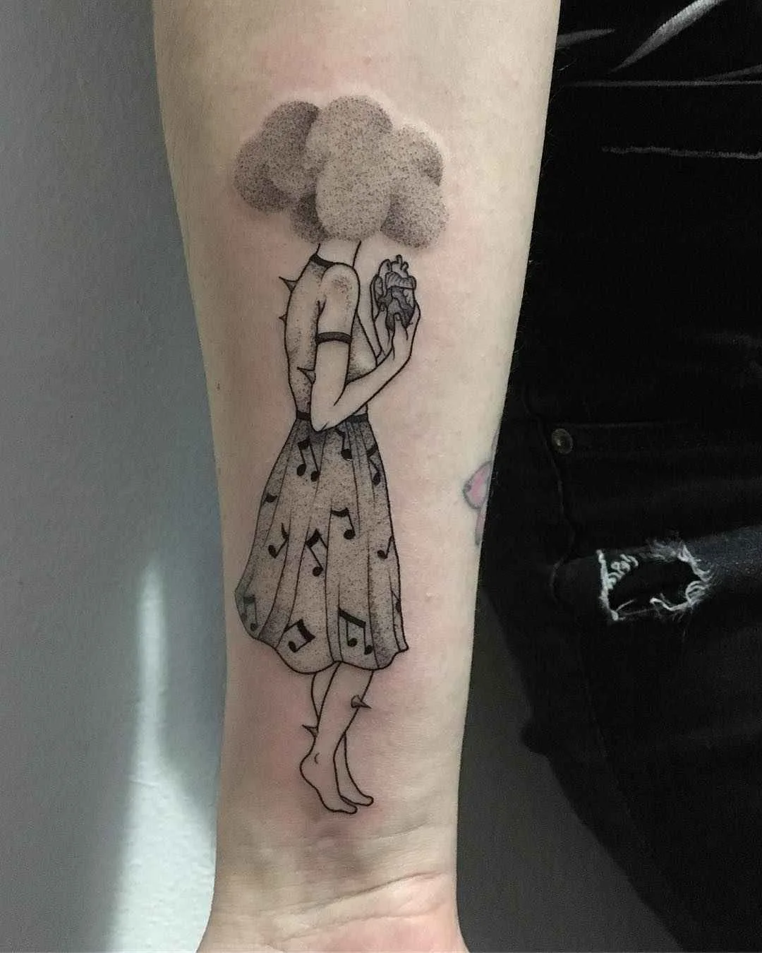 Tattoo artist Anna Neudecker authors style black surrealistic tattoo, linework, minimalism | Milano, Italy