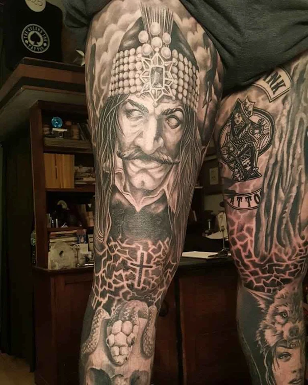 Realism Portrait, Cross tattoo on Thigh