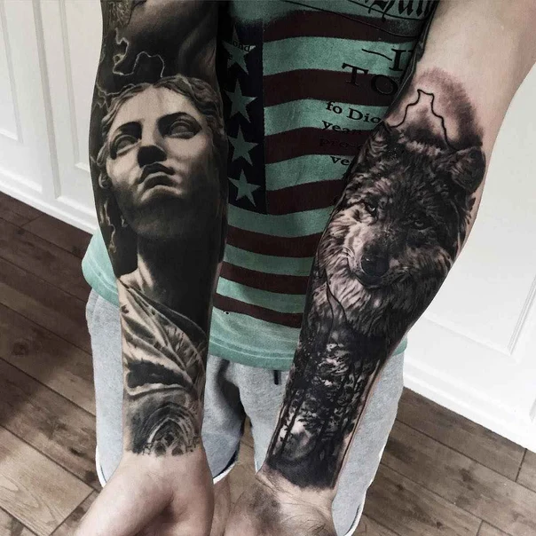 Realism Statue, Wolf tattoo on Full Sleeve