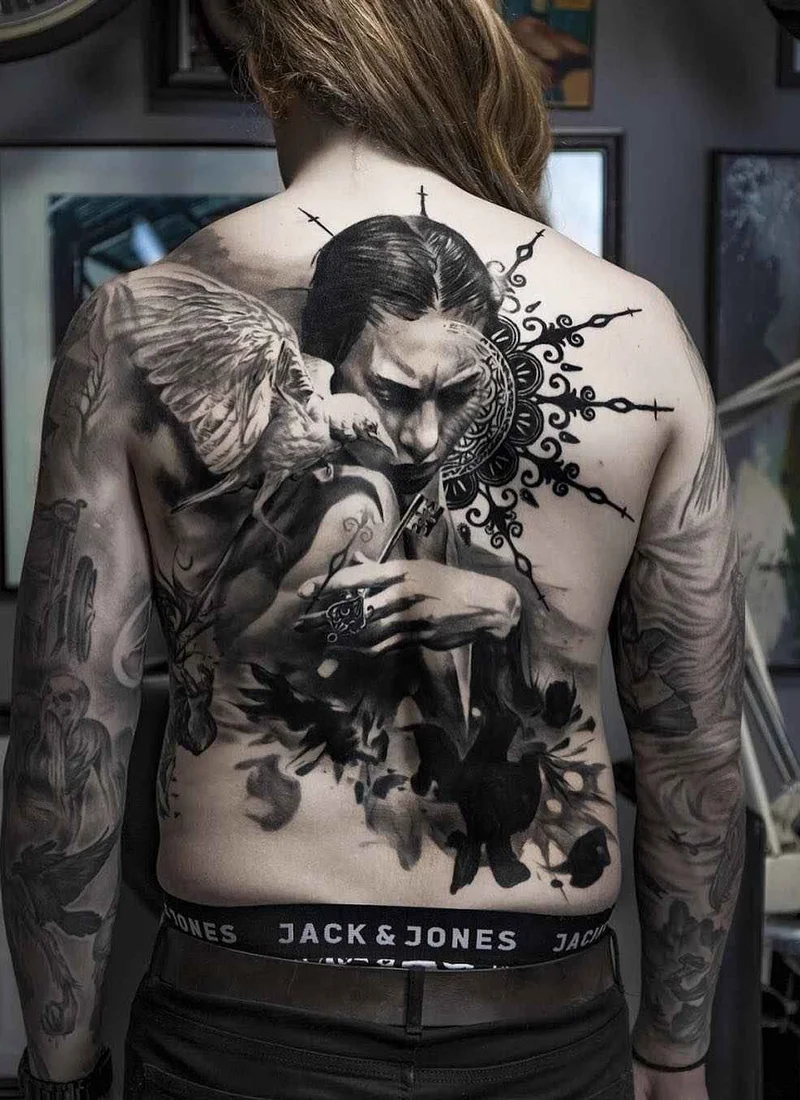 Tattoo artist Adrian Lindell