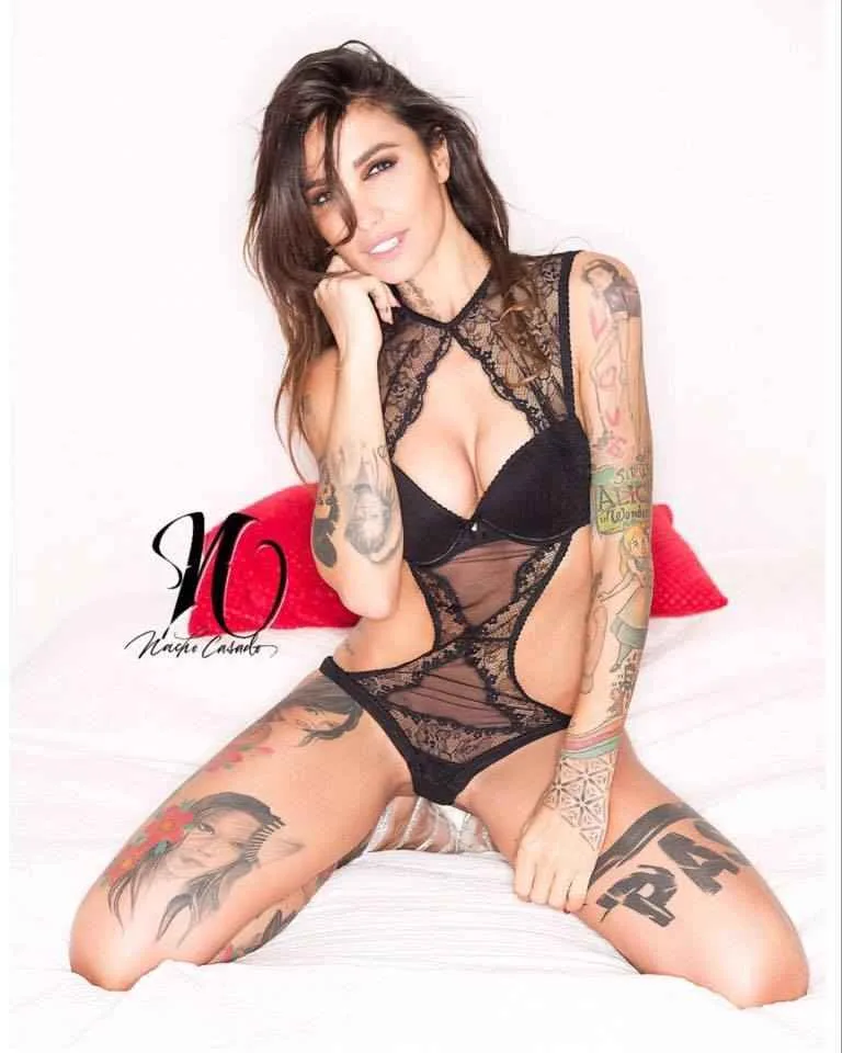 Modello tatuato Siria De Fazio, foto alternativa, ragazza tatuata | Milano, Italia